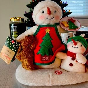 Hallmark 2015 "Baking Treats Together " "Deck the Halls" ornament.